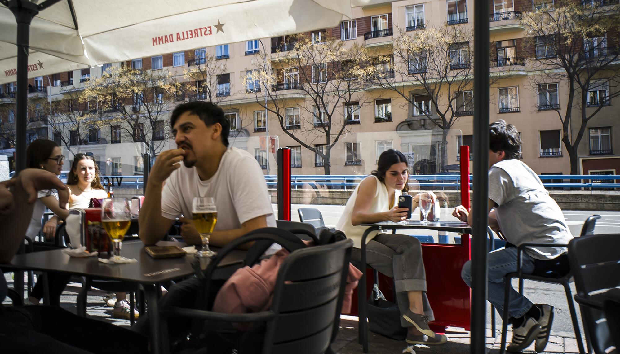 Terraza madrileña